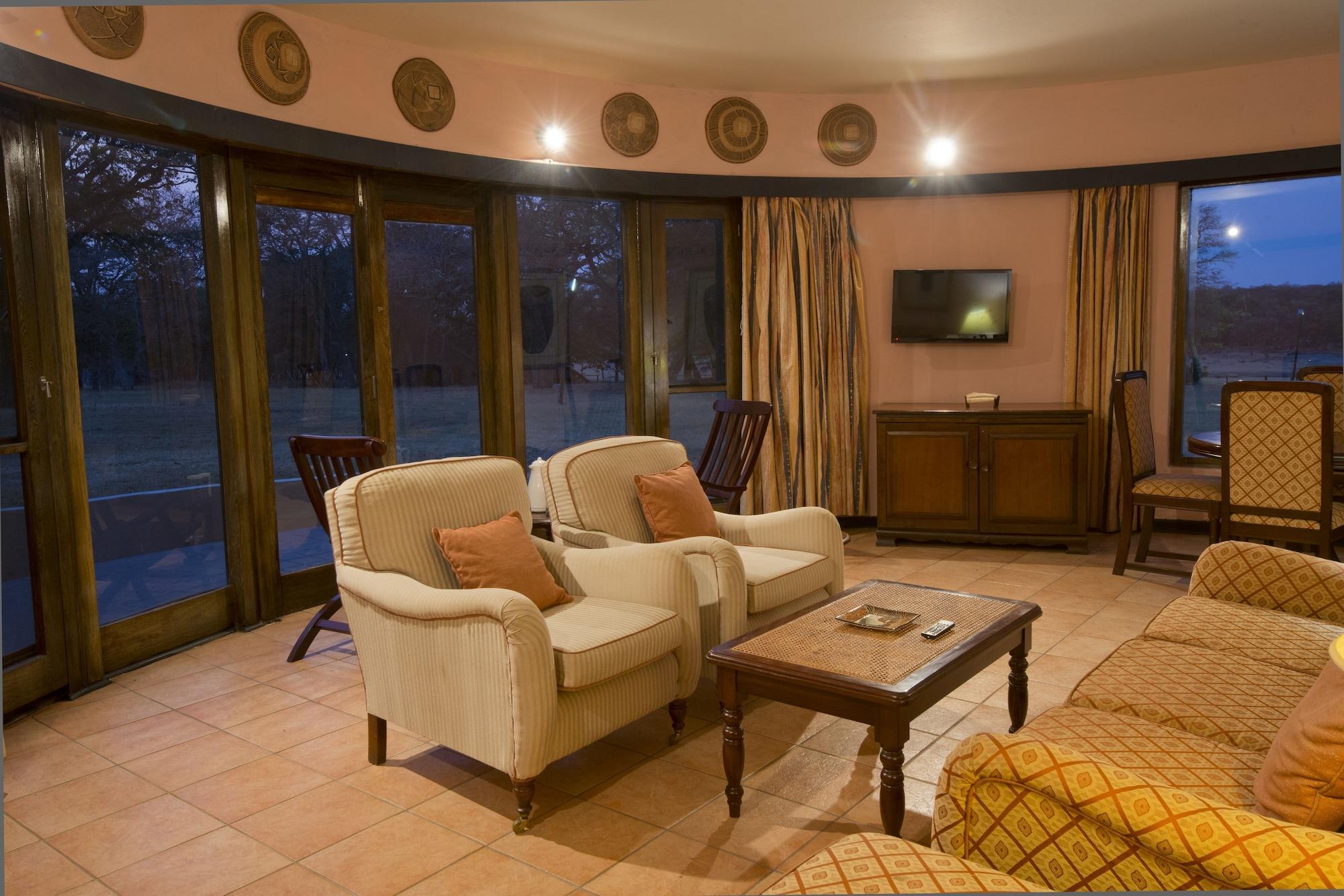 Hwange Safari Lodge Dete Buitenkant foto