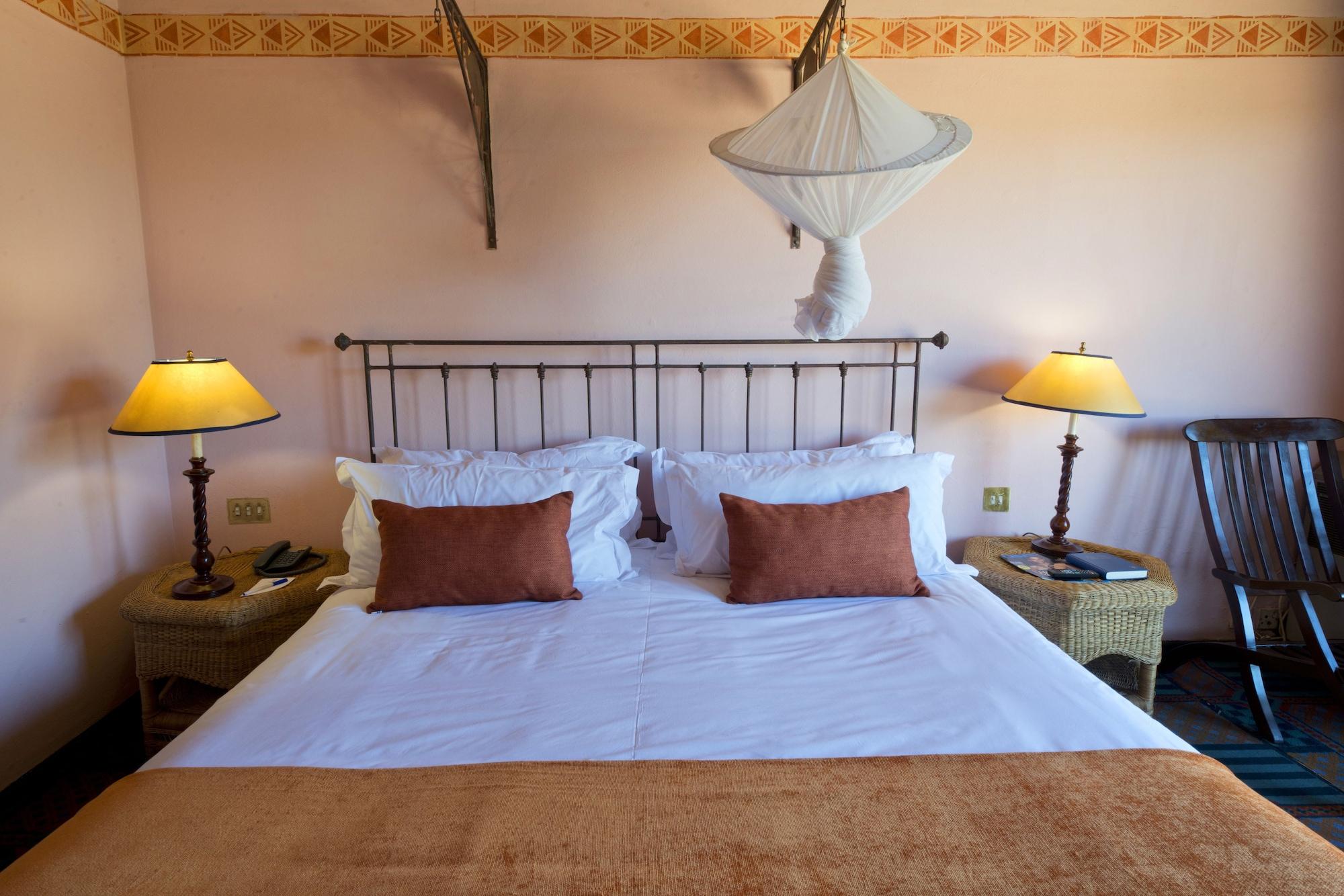 Hwange Safari Lodge Dete Buitenkant foto