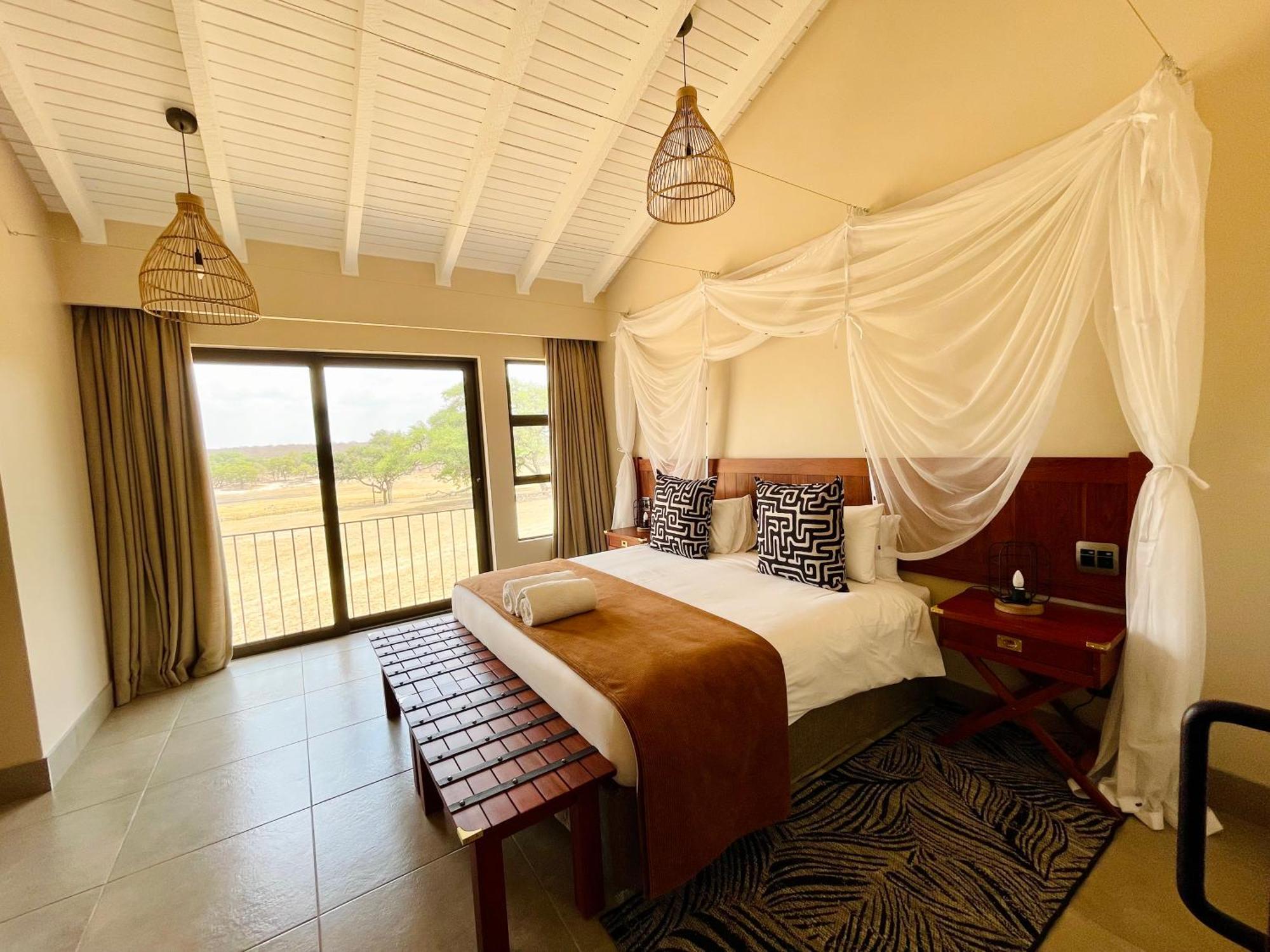 Hwange Safari Lodge Dete Buitenkant foto