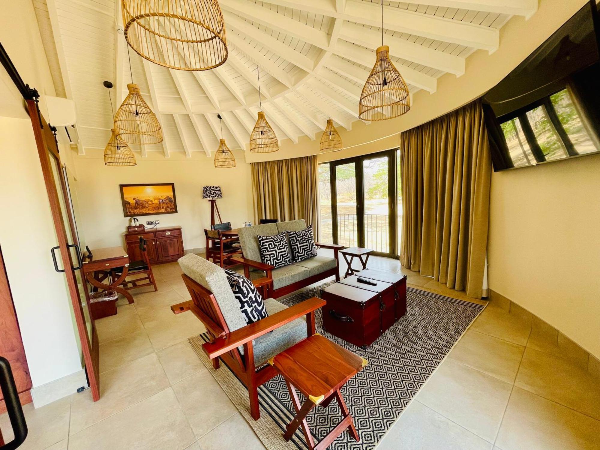 Hwange Safari Lodge Dete Buitenkant foto